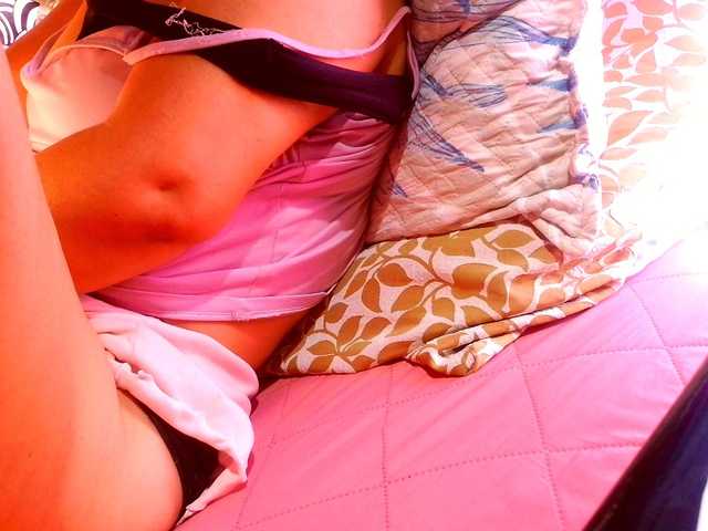 lucyLUxxx from BongaCams is Freechat