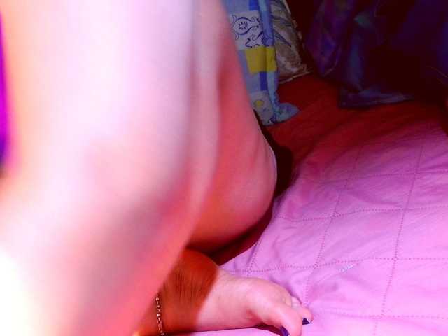 lucyLUxxx from BongaCams is Freechat