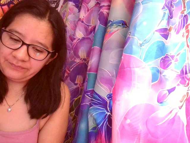 lucyLUxxx's BongaCams show and profile