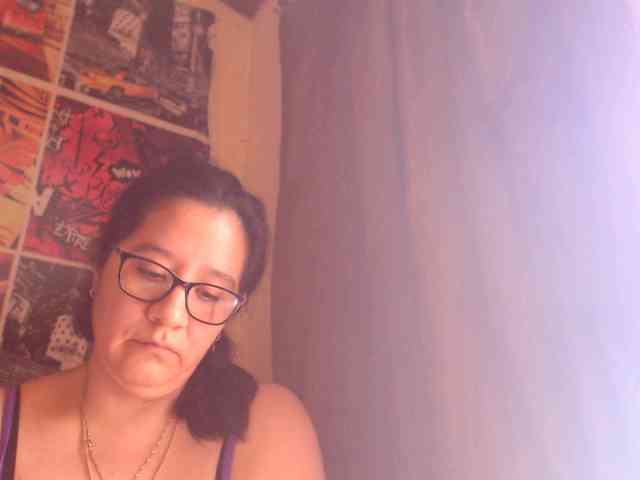 stranger chat LucyLUxxx