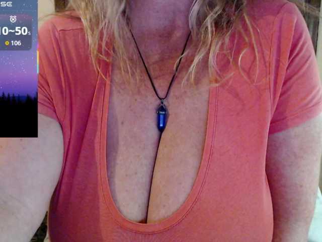 JennaDeluxe's BongaCams show and profile