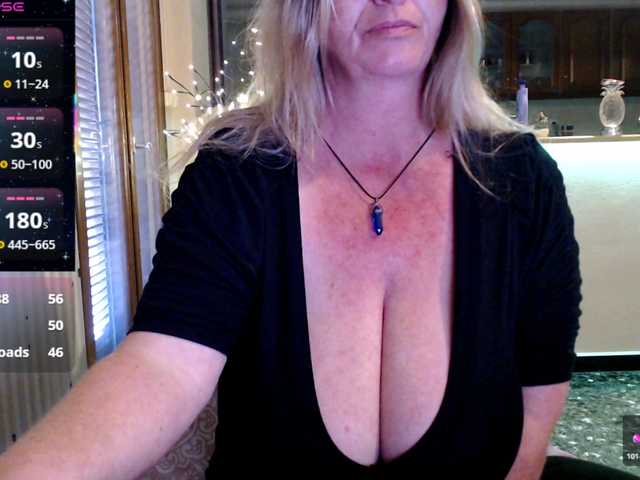 JennaDeluxe's BongaCams show and profile