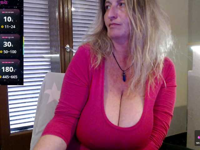 JennaDeluxe's BongaCams show and profile