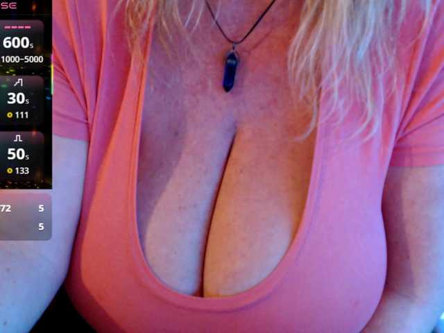 JennaDeluxe's BongaCams show and profile