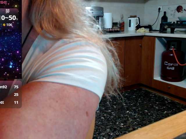 JennaDeluxe's BongaCams show and profile