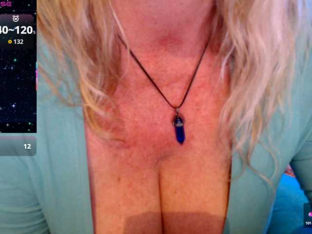 JennaDeluxe's BongaCams show and profile