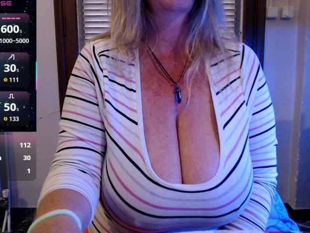 JennaDeluxe's BongaCams show and profile