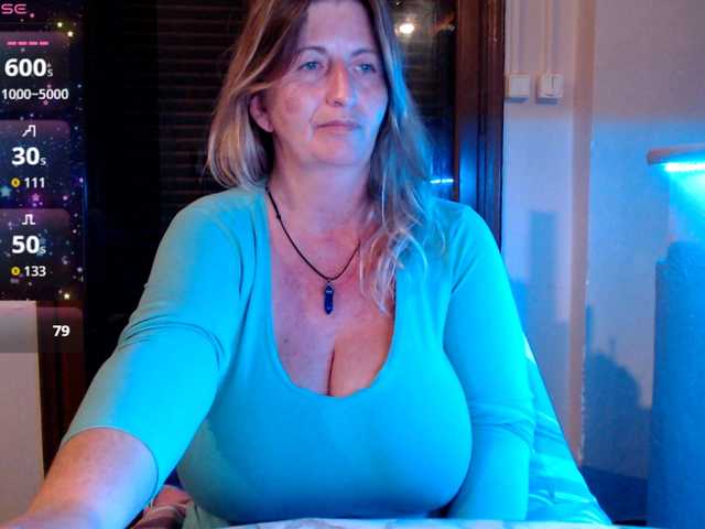 JennaDeluxe's BongaCams show and profile