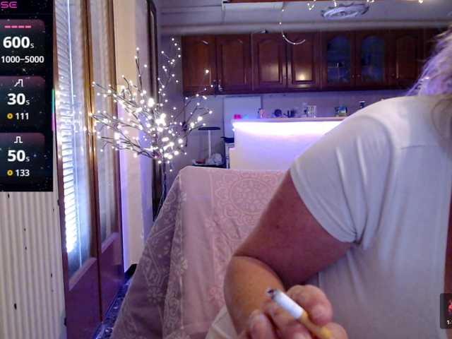 JennaDeluxe's BongaCams show and profile