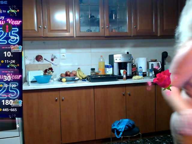 JennaDeluxe's BongaCams show and profile