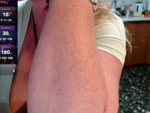 JennaDeluxe's BongaCams show and profile