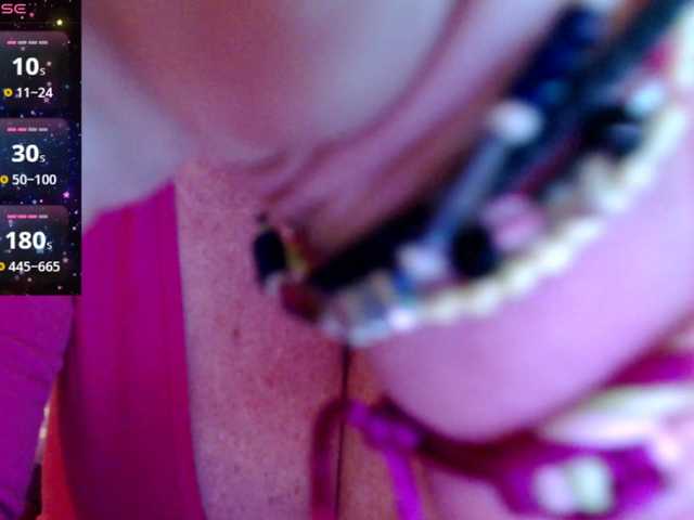 JennaDeluxe's BongaCams show and profile