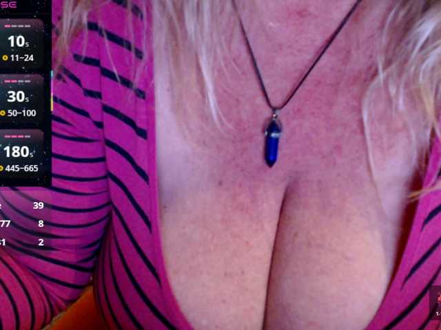 JennaDeluxe's BongaCams show and profile