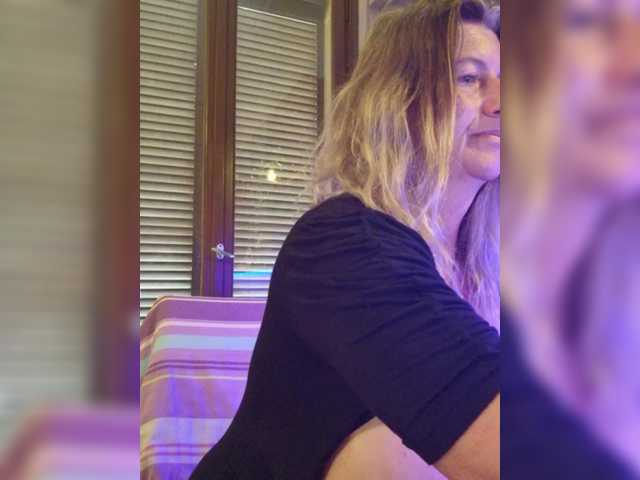 JennaDeluxe's BongaCams show and profile