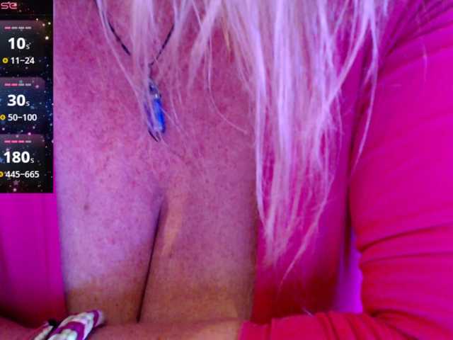 JennaDeluxe's BongaCams show and profile