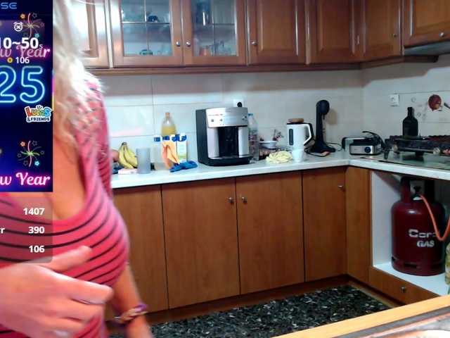 JennaDeluxe's BongaCams show and profile