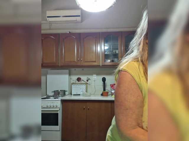 JennaDeluxe's BongaCams show and profile