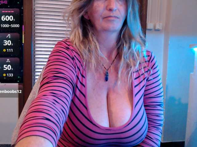 JennaDeluxe's BongaCams show and profile