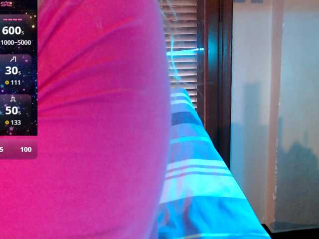 JennaDeluxe's BongaCams show and profile