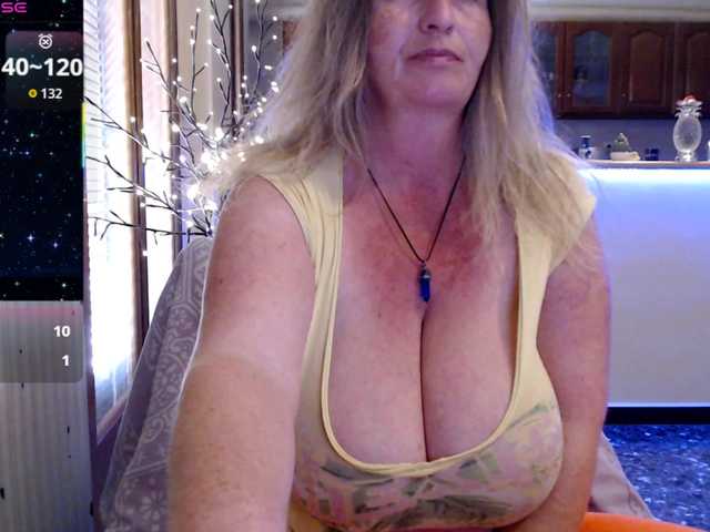 JennaDeluxe's BongaCams show and profile