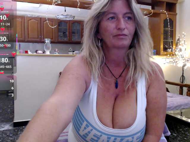  JennaDeluxe chat room
