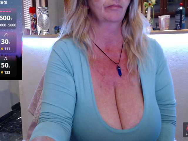 JennaDeluxe's BongaCams show and profile