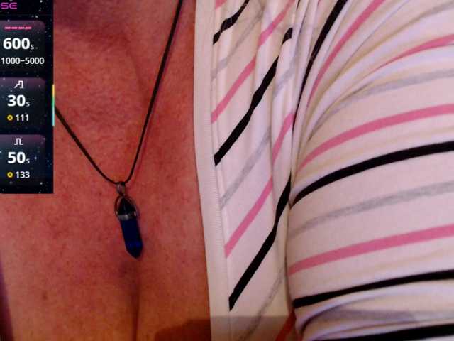 JennaDeluxe's BongaCams show and profile