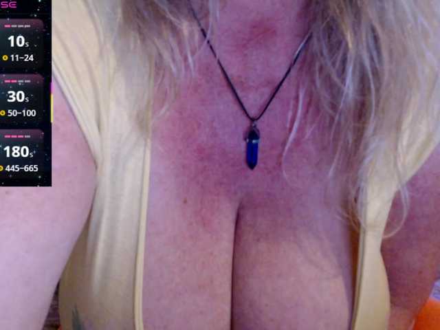 JennaDeluxe's BongaCams show and profile