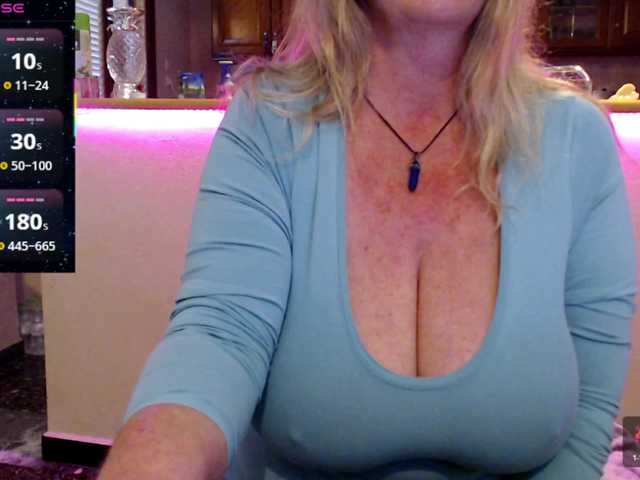 JennaDeluxe's BongaCams show and profile