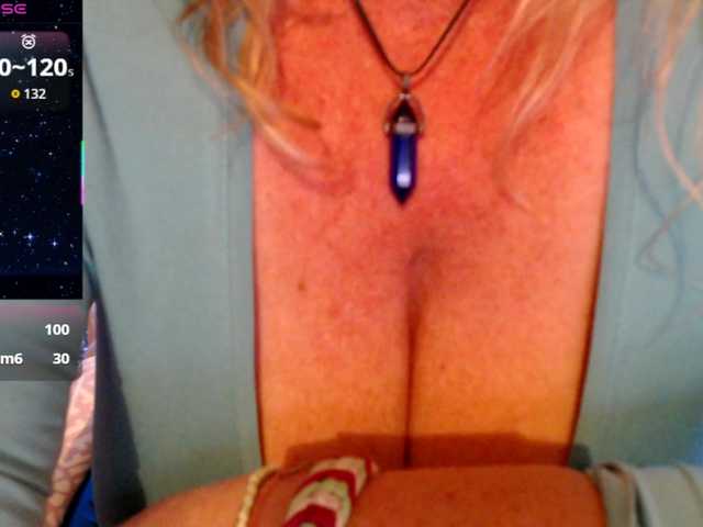 JennaDeluxe's BongaCams show and profile