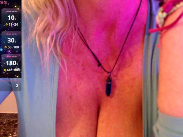 JennaDeluxe's BongaCams show and profile