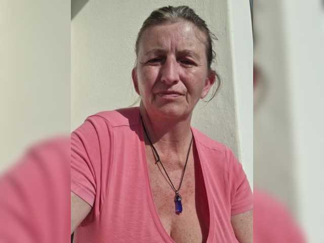 JennaDeluxe's BongaCams show and profile