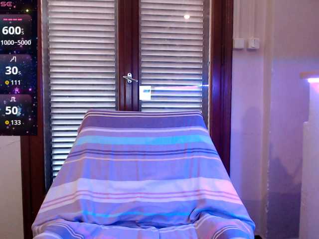 JennaDeluxe's BongaCams show and profile