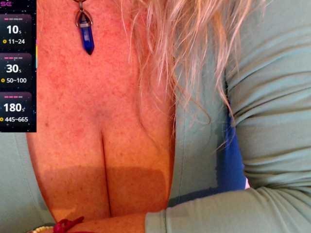 JennaDeluxe's BongaCams show and profile