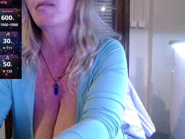 JennaDeluxe's BongaCams show and profile