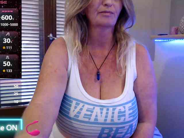 JennaDeluxe webcam