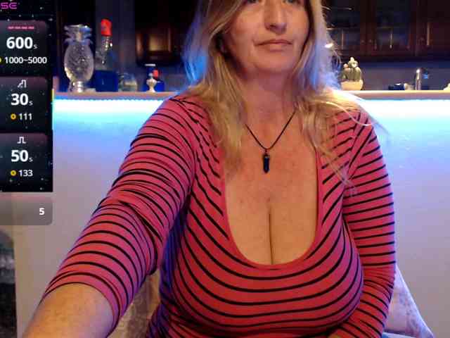 JennaDeluxe Live Webcam on BongaCams