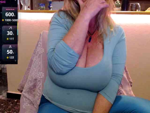 JennaDeluxe JennaDeluxe