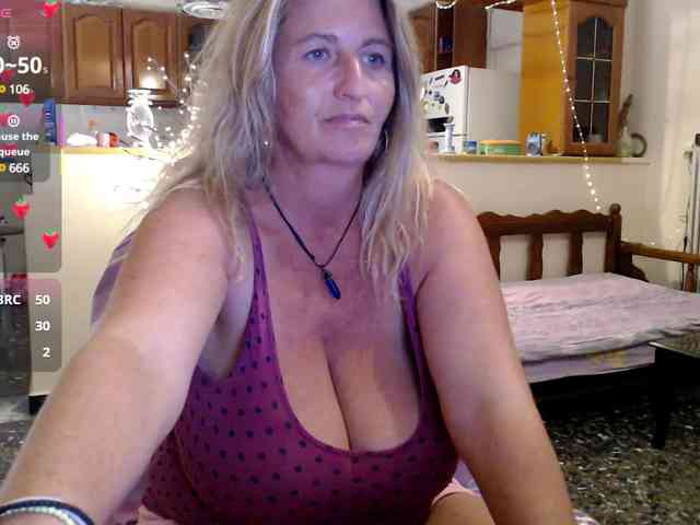 JennaDeluxe webcam