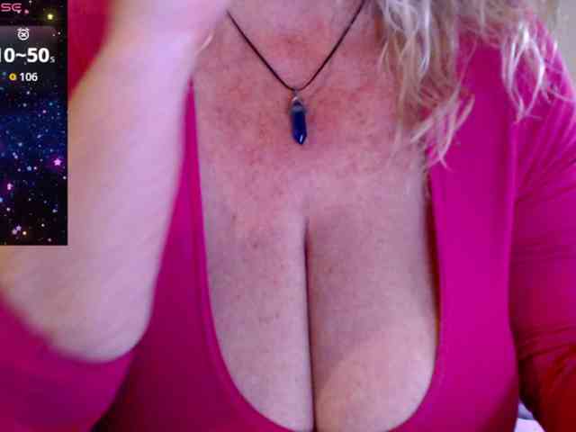 JennaDeluxe Live Webcam on BongaCams