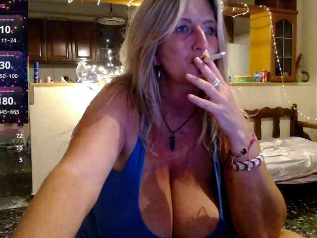 JennaDeluxe webcam
