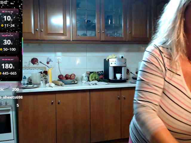 JennaDeluxe JennaDeluxe