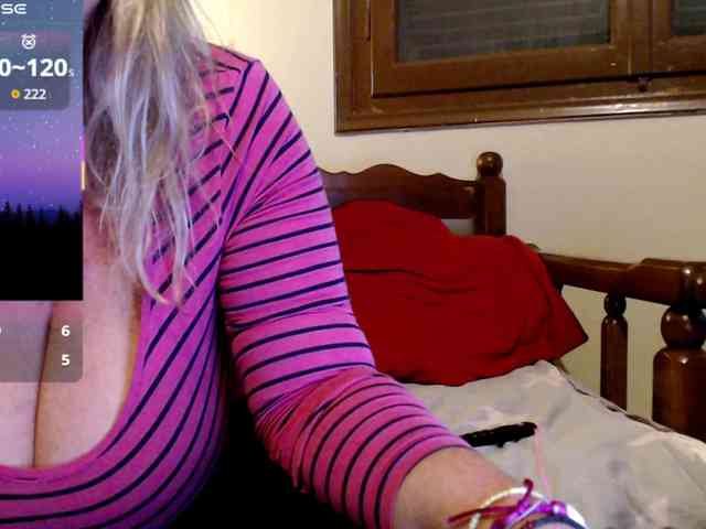 JennaDeluxe webcam