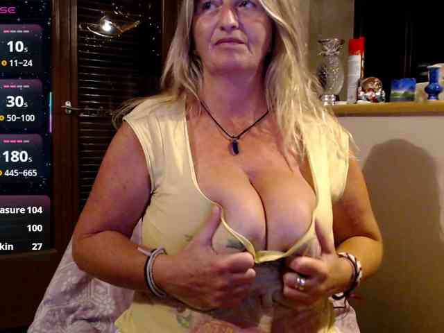 JennaDeluxe webcam