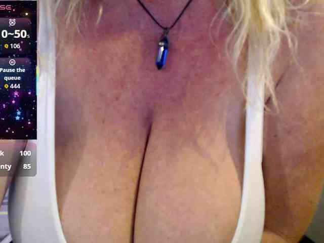 JennaDeluxe bongacams