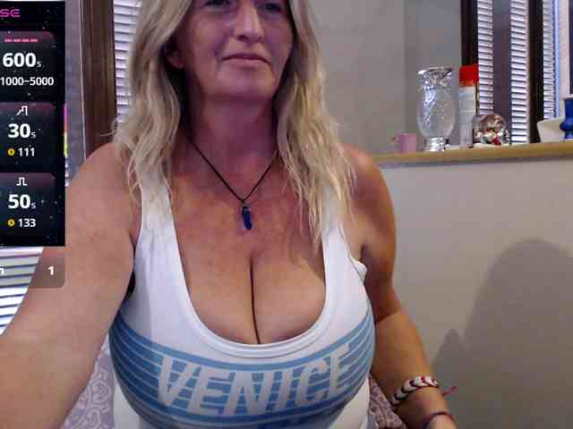 JennaDeluxe webcam
