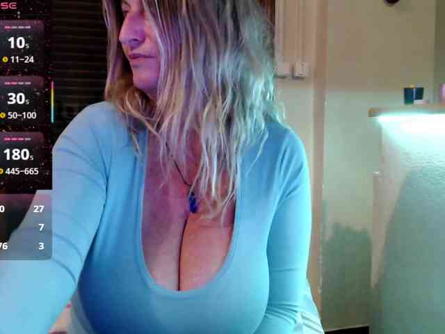 JennaDeluxe JennaDeluxe