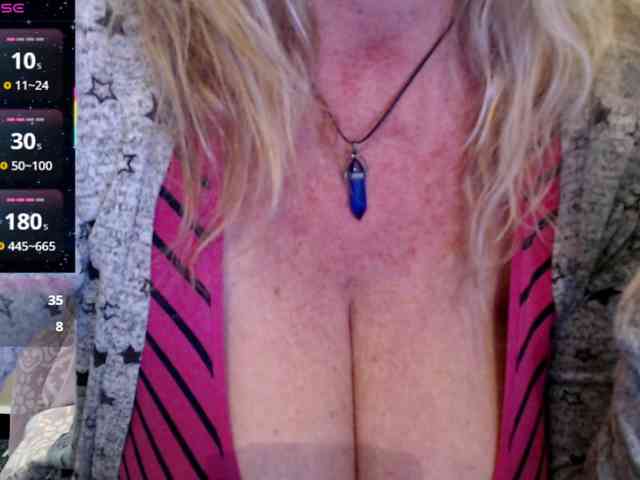 JennaDeluxe Live Webcam on BongaCams