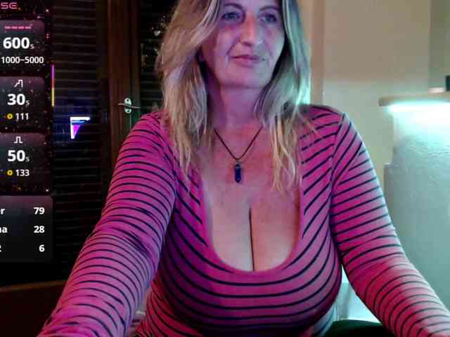 JennaDeluxe JennaDeluxe