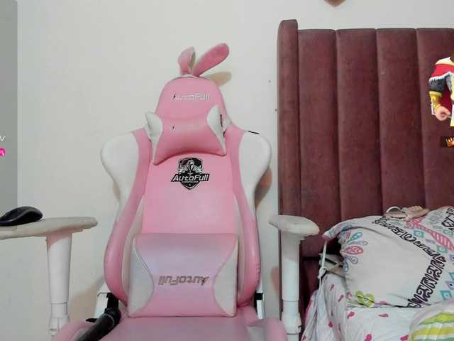 dannascott26's BongaCams show and profile